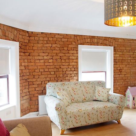 The Village Rooms Dundalk Eksteriør bilde