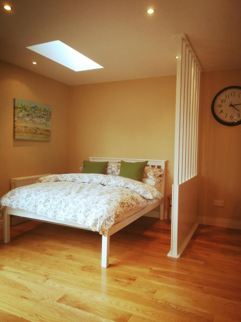 The Village Rooms Dundalk Eksteriør bilde